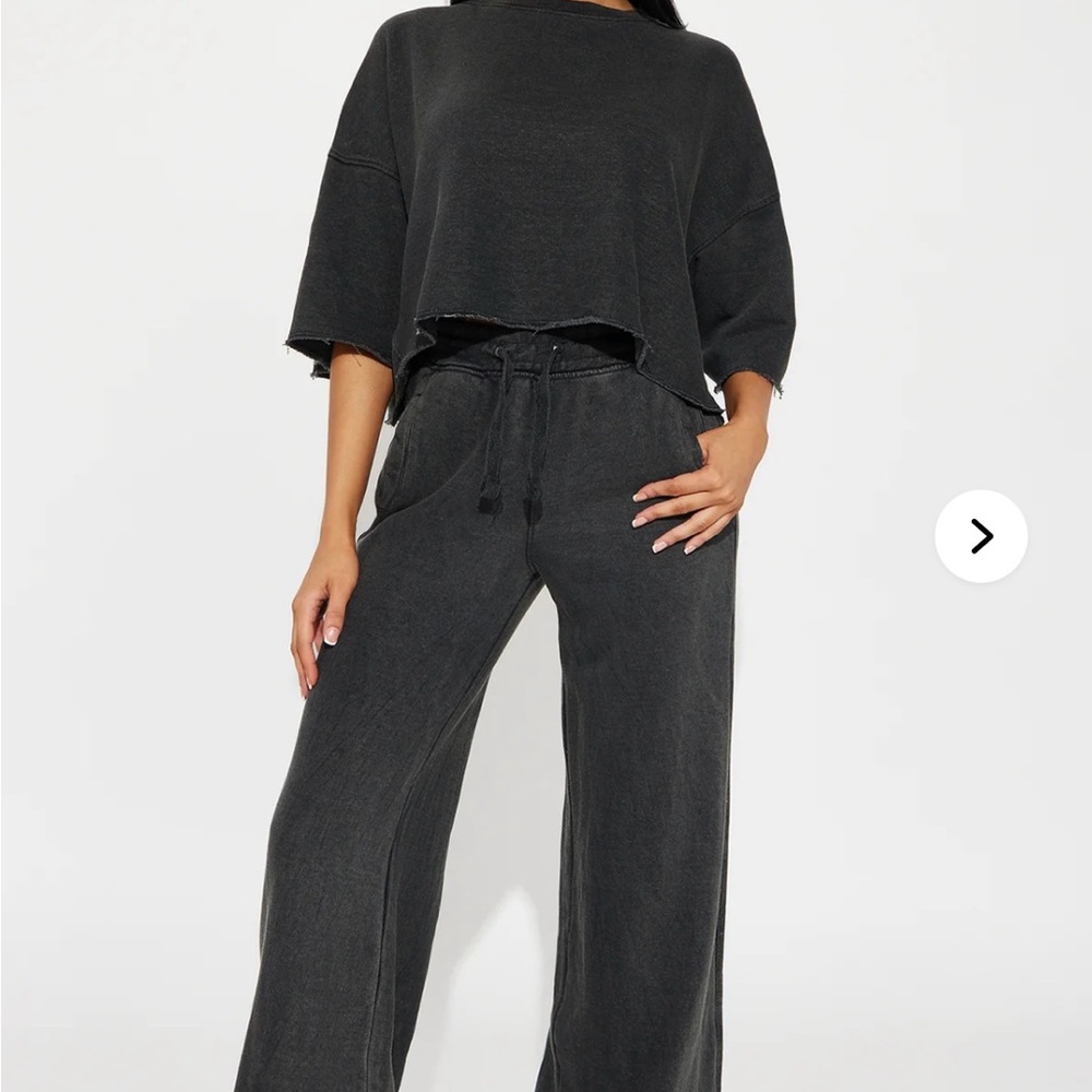 Women's Black Wide-Leg jogger Pants 2 piece set Fashion Nova